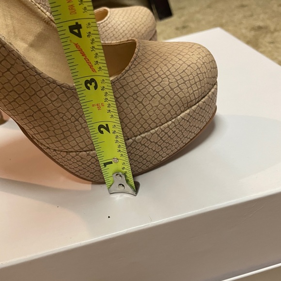 Brand new Colin Stuart heels with platform. - Picture 8 of 9